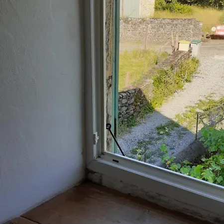 Les Petits Chemins Проживание в семье Ledeuix